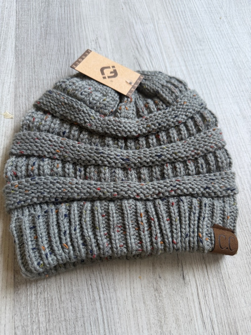 CC Knit‎ Speckled Gray Beanie with Ribbed Cuff